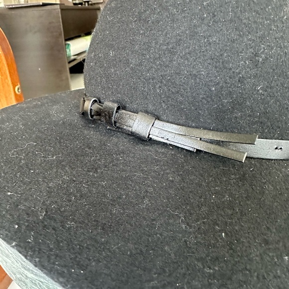 Italian Wool Hat - Picture 4 of 4